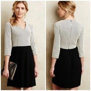 Ganni Anthropologie Cross Knit Pleated Dress Size XS Black‎ White V Neck Sleeves